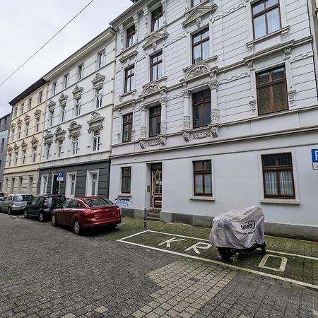 Apartment Im Luisenviertel - Gruen Wuppertal Exterior foto